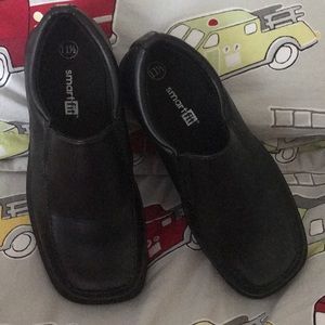 Smart fit boys shoes 11.5